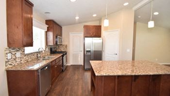 Fully-equipped kitchen
